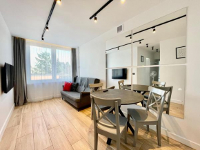 NICE TO HOST YOU - Old Town Apartment